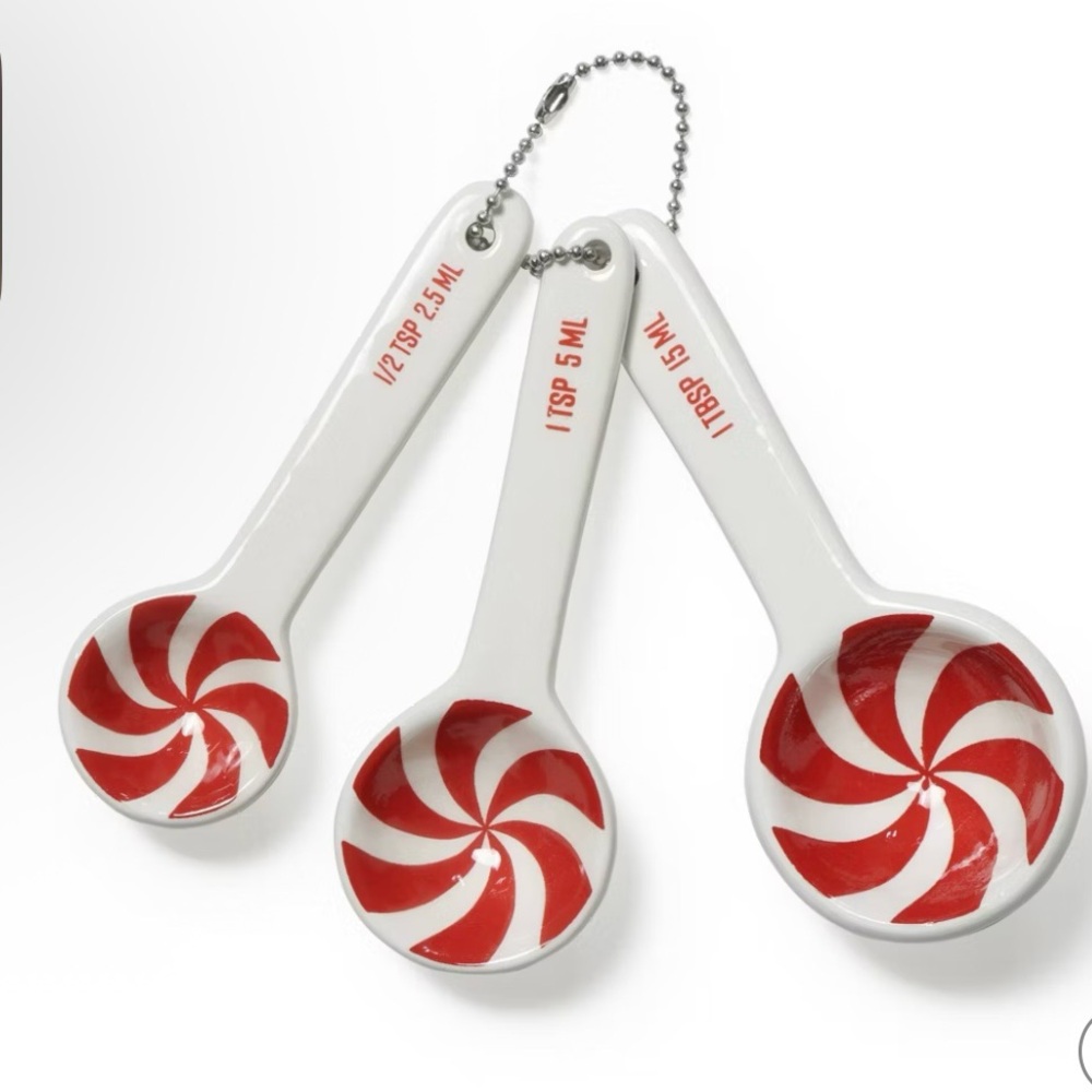 🆕- Christmas Peppermint Candy Ceramic Measuring Spoons. NWT